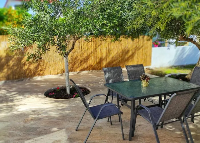 Oasis Apartment Ammoudia